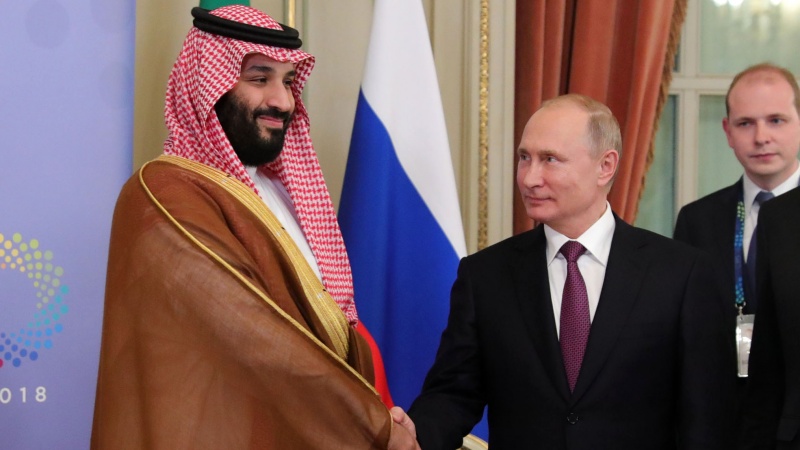 ロシアのプーチン大統領とサウジのモハンマド皇太子