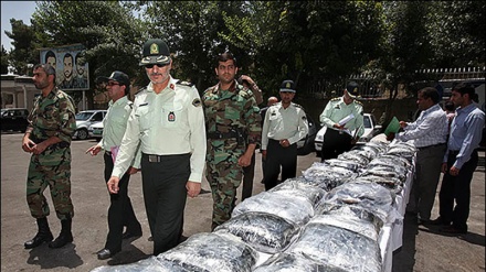 テヘランで、麻薬取締りに関する国際機関間の合意書が調印