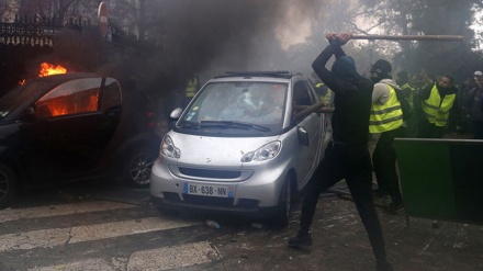 Berlanjutnya Unjuk Rasa 