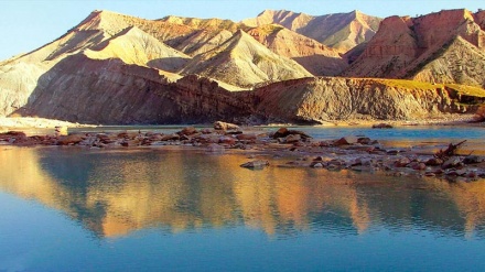イランを旅するコーナー；イラン南部スィーラーフ港湾に伝わる音楽