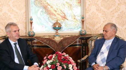 Minorías religiosas en Irán gozan de iguales derechos de ciudadanía