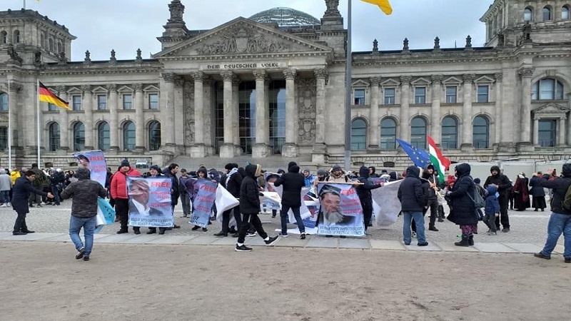 هفت خواسته مخالفان حکومت تاجیکستان در تجمع اعتراضی در آلمان