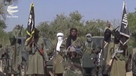 Nigeria: terroristi Boko Haram incendiano un villaggio