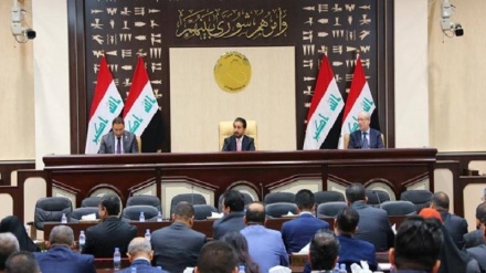 Irak parlamentosunda ABD güçlerinin Suriye'den Irak'a intikaline tepki 