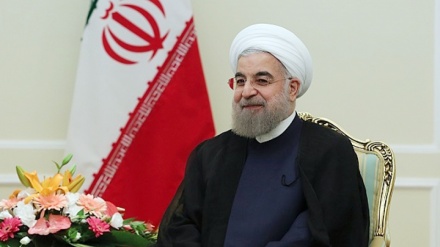 Noël: Le Président Rohani félicite la naissance du «promoteur de la paix» et du «pionnier de la liberté»