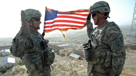 هدف قرار دادن افغانستان با هزاران بمب و موشک از طرف ارتش آمریکا 