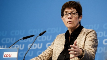 Menhan Jerman Lakukan Kunjungan Mendadak ke Irak