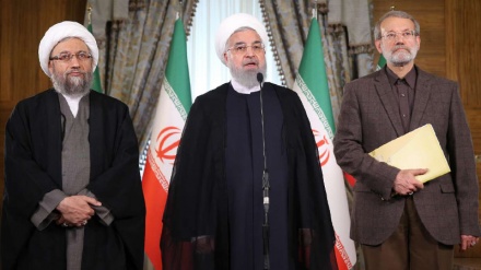 Cumhurbaşkanı Ruhani: Yaptırımların ardından İran'ın petrol ihracatı sürdü