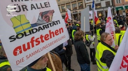 Sarı yeleklilerin Almanya’da protesto eylemi