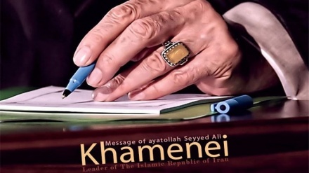 Líder Jamenei: Oraciones pueden llevar a la sociedad a un grado de elevación