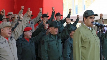 Fuerza Armada venezolana anuncia su “irrestricto apoyo” al segundo mandato de Maduro