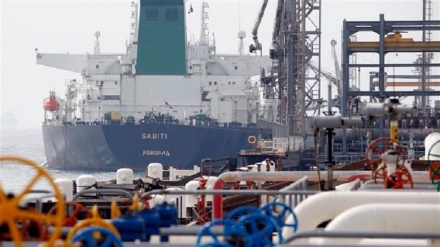 Lima Warga AS Ditangkap karena Jual Minyak Iran ke Cina