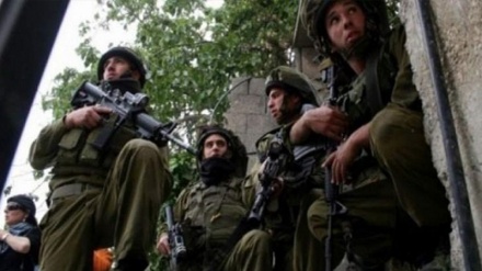 Kejahatan Baru Israel; Gugur Syahid Pemuda Palestina dengan Alasan Menghentikan Mobil