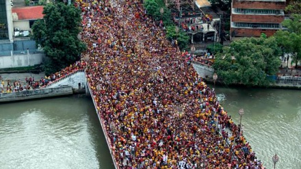 Ratusan Ribu Warga Filipina Rayakan Black Nazarene