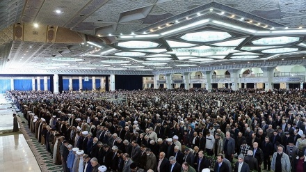 Suasana Shalat Jumat di Tehran, 11 Januari 2019