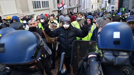 フランスで、毎週土曜恒例の「黄色いベスト」運動が実施 （動画）