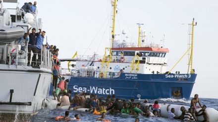 Italia, Humanity 1 in sciopero della fame. Ocean Viking verso Francia 