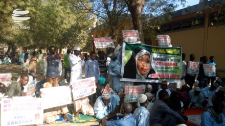 Нигерия халқы Марзия Һашемидің АҚШ-та тұтқындалуына наразылық білдіріп, шеруге шықты