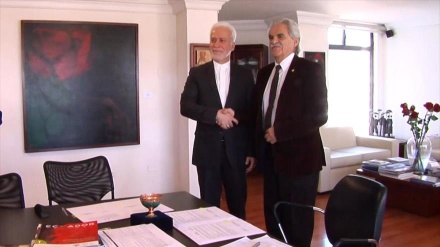 Ecuador e Irán suscriben un memorando de entendimiento
