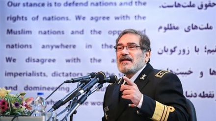 अमरीका के पास पूरे क्षेत्र को छोड़ने के सिवा कोई रास्ता नहीं होगाः शमख़ानी