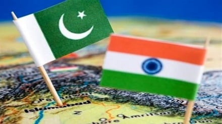 Pakistani rrëzon dy avionë luftarakë të Indisë