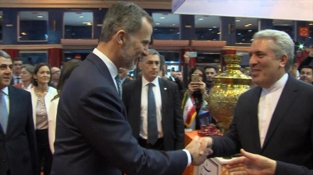 Reyes de España y vicepresidente iraní se reúnen en Fitur en Madrid