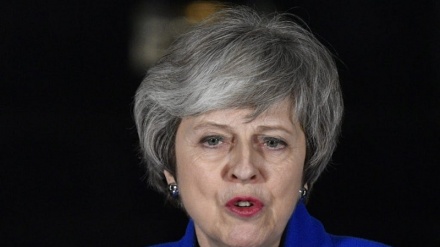 Gb: May rinuncia al WEF di Davos