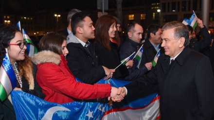 Шавкат Мирзиёев Германияда яшайдиган ўзбекистонлик ёшлар билан учрашди