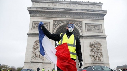 フランスで政府に対する抗議の声、「黄色いベスト」運動が継続
