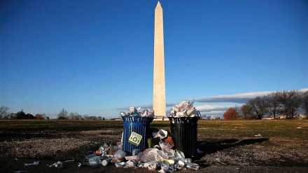 美政府持续关门,公园卫生危机  