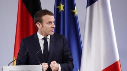 Akhiri Rompi Kuning, Macron Adakan Referendum