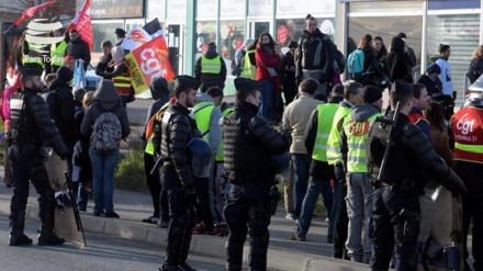 Fransa'da protestolar devam ediyor 