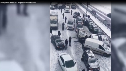 Москвада 16 автомобиль иштирокида авария содир бўлди (видео)