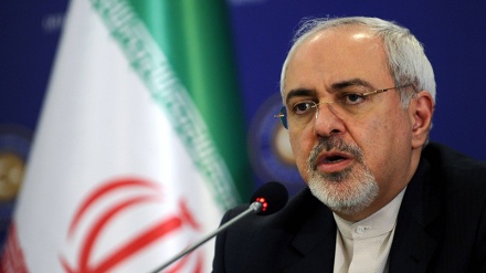 Zarif: Bashkësia Ndërkombëtare të dënojë sanksionet mjekësore të Amerikës kundër Iranit