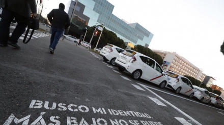 5 días de huelga de taxistas en Barcelona(Video+fotos)