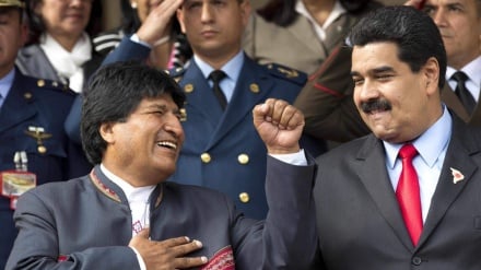 Morales felicita a Maduro por derrotar intervencionismo de EEUU