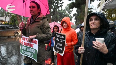 ABD'de öğretmenler greve gitti