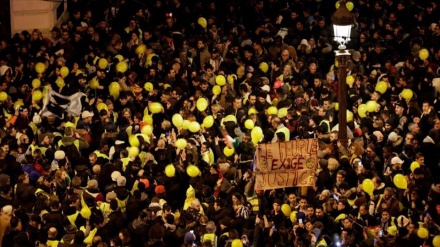 Los ‘chalecos amarillos’ no cesan sus protestas ni en el Año Nuevo