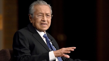 マレーシア首相が米大統領のテロ依存を非難