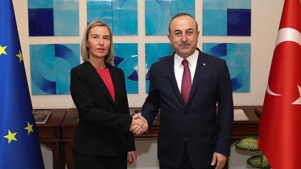 Çavuşoğlu, Mogherini ile telefonda görüştü