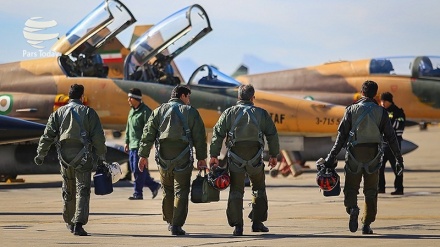 Celebran masivas maniobras aéreas ‘Fadaian Harim Velayat 8’ en Irán(Fotos+video)