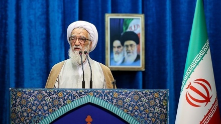 Imami i namazit të së premtes në Teheran: Amerika po gënjen në masë të madhe kundër Iranit