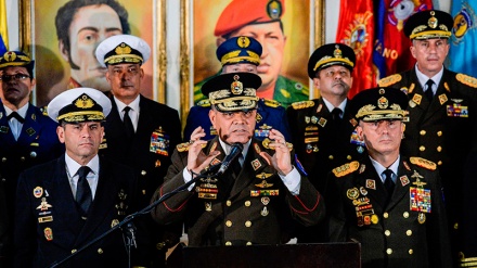 Ministri i mbrojtjes së Venezuelës thekson rolin e Amerikës në grusht shtetin kundër Maduros