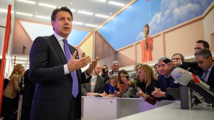 Italia llama a evitar confrontación “impuesta” en Venezuela
