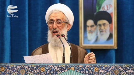 শত্রুর ষড়যন্ত্রের ব্যাপারে সতর্ক থাকতে হবে: তেহরানের জুমার খতিব