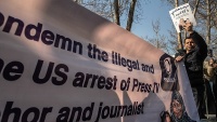 プレスＴＶアナの逮捕に抗議する集会