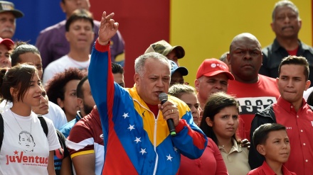 اذعان رهبر مخالفان ونزوئلا به تحت فشار بودن ازسوی آمریکا 