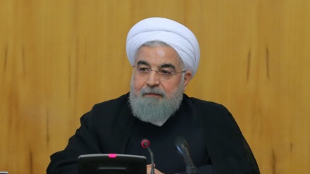 Rais Rouhani: Wamarekani hawathubutu kujitokeza hadharani mbele ya wananchi wa mataifa ya eneo