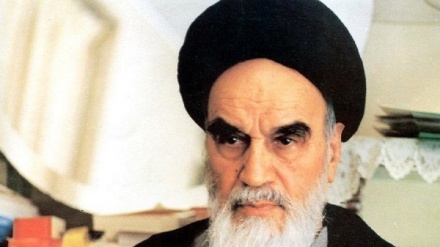 Maktaba ya Imam Khomeini (MA) na sauti-30