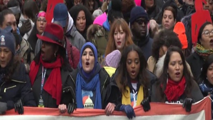 Miles de mujeres en EEUU marchan para luchar por sus derechos+Video